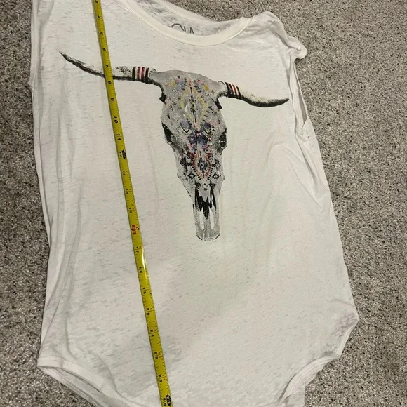 Chaser White Graphic Tee - Picture 6 of 6